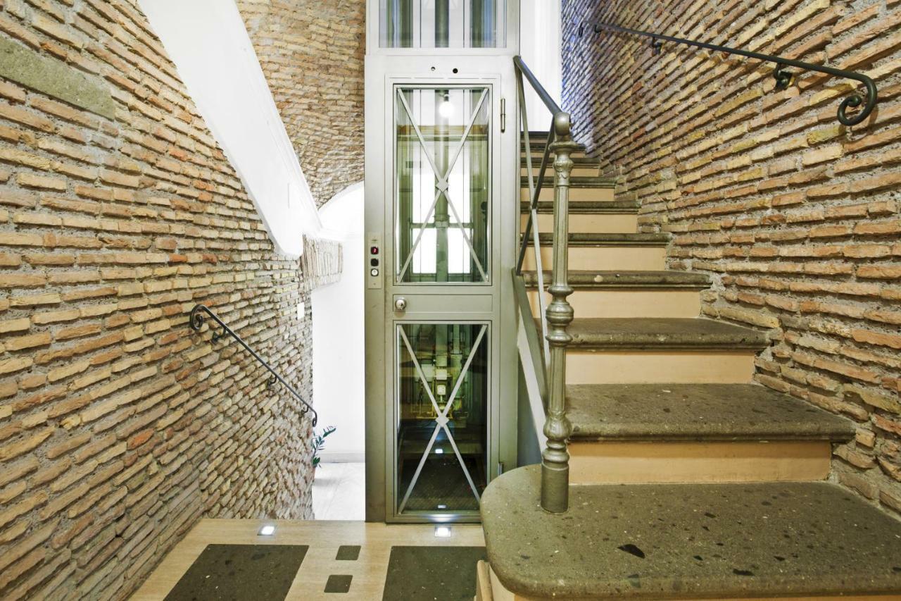 Arenula Luxury Apartment Рим Екстериор снимка