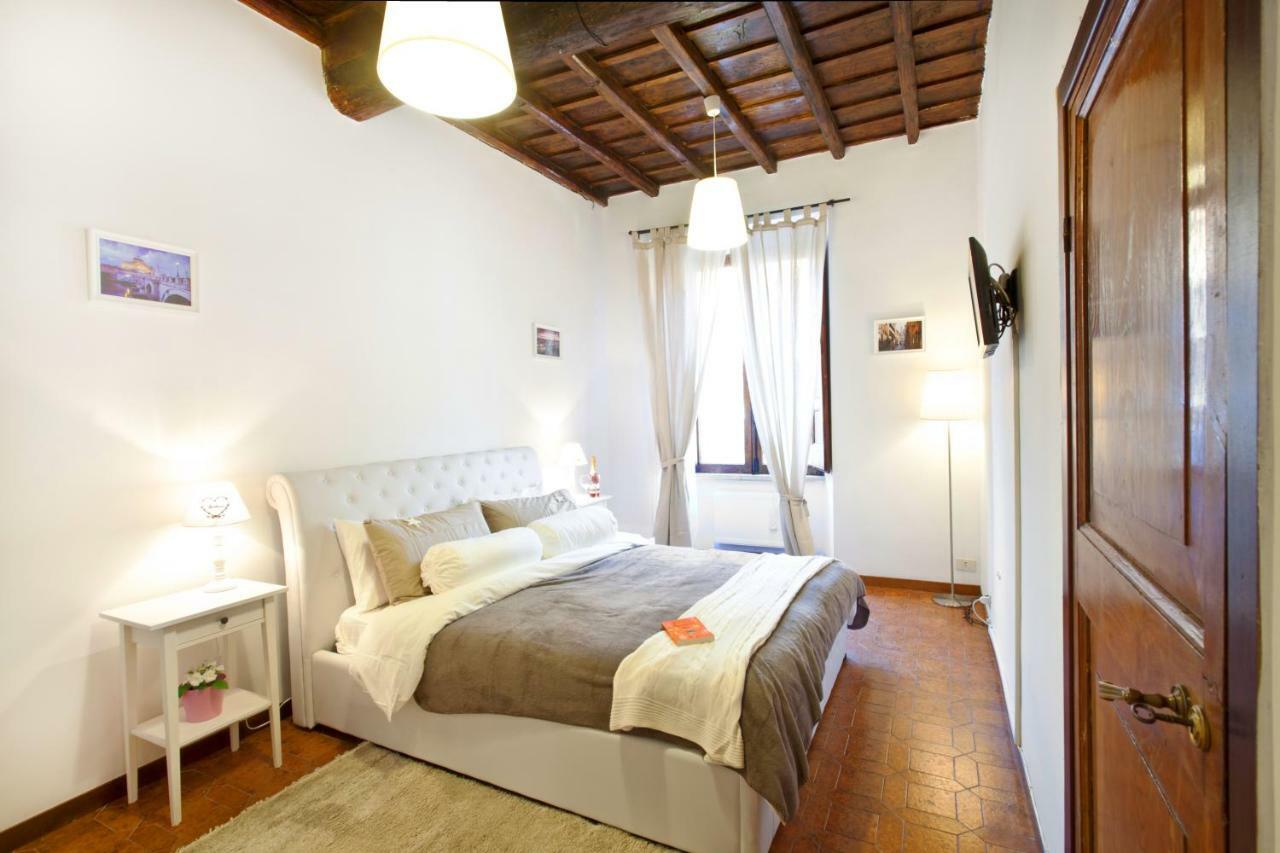 Arenula Luxury Apartment Рим Екстериор снимка