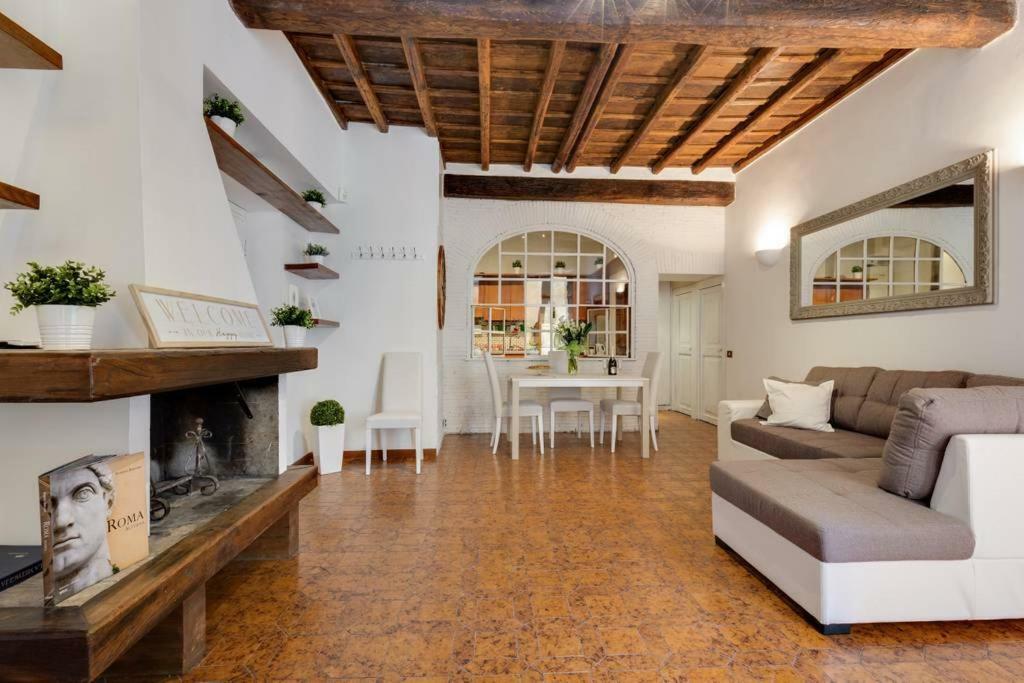 Arenula Luxury Apartment Рим Екстериор снимка