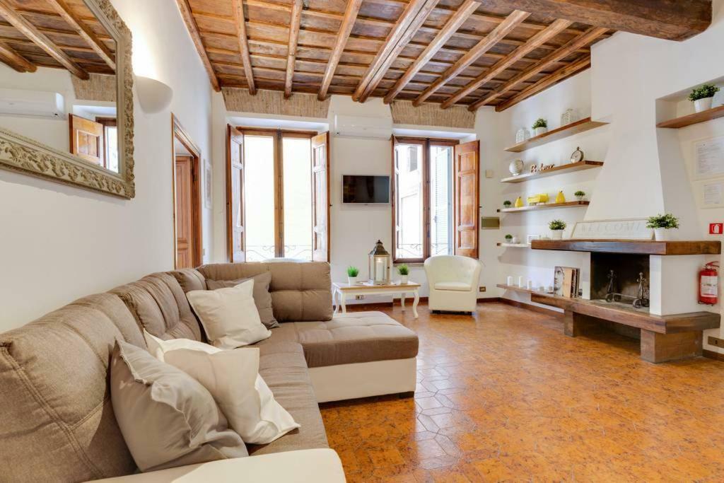Arenula Luxury Apartment Рим Екстериор снимка
