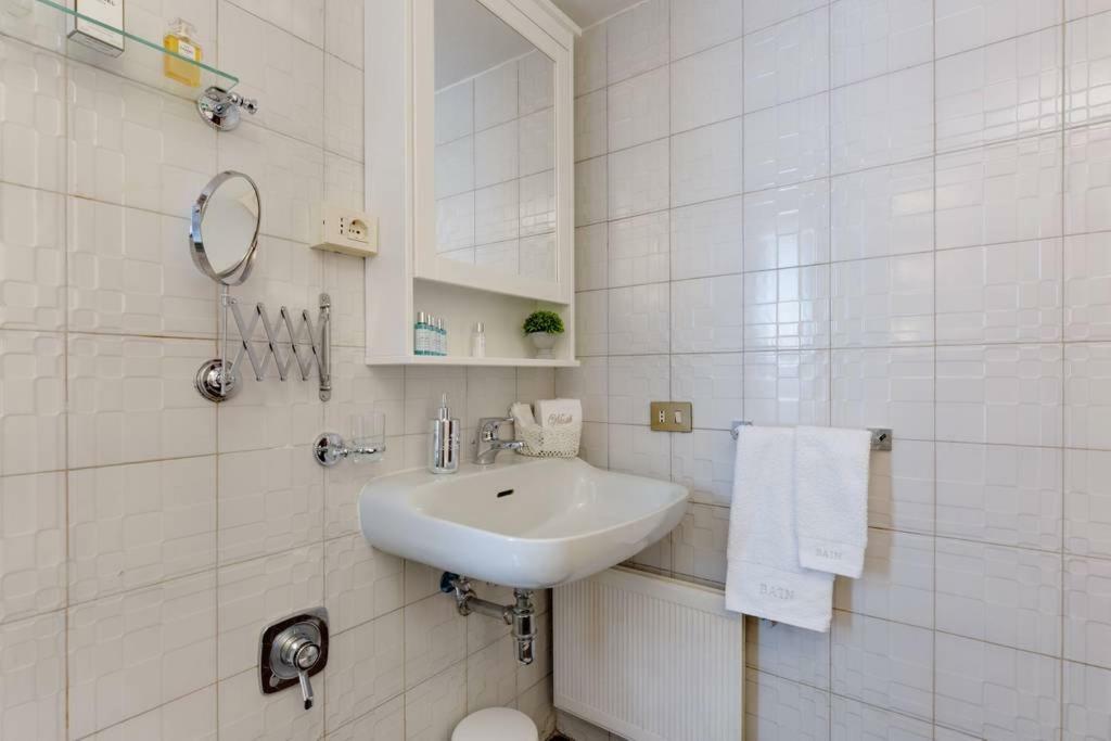 Arenula Luxury Apartment Рим Екстериор снимка
