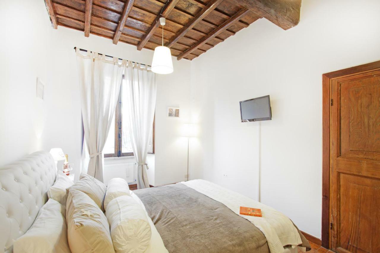 Arenula Luxury Apartment Рим Екстериор снимка