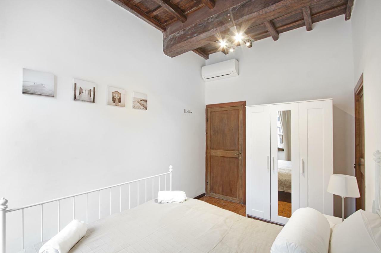 Arenula Luxury Apartment Рим Екстериор снимка